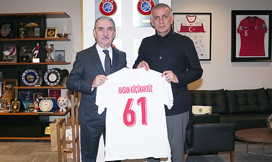 Hasan Küçükakyüz, TFF Başkanı Hacıosmanoğlu'nu Ziyaret Etti