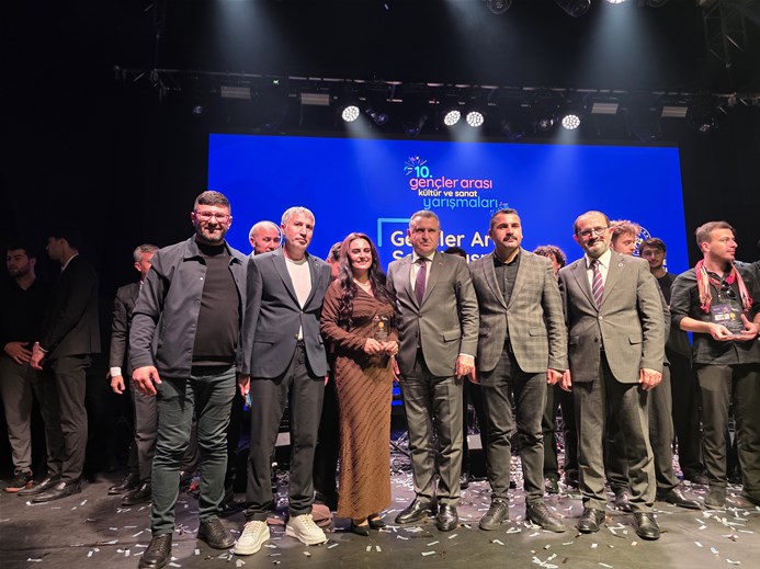 Gençlik ve Spor Bakanlığı (GSB) tarafından her sene düzenlenen ve bu yıl 10'uncusu gerçekleştirilen Gençler Arası Kültür ve Sanat Yarışmaları'nın zirvesinde, Ağrı'dan Lavin Türfent yer aldı.