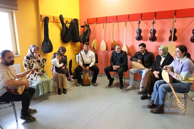 Gençlik ve Spor İl Müdürümüz Ahmet Çelebi, spor altyapısını güçlendirmek ve tesislerin durumunu yeri